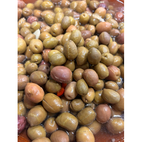 Aceituna Morada con ajo extremeña